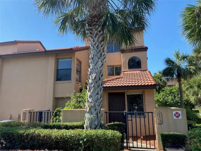 MLS: O6025557 Condo For Sale
