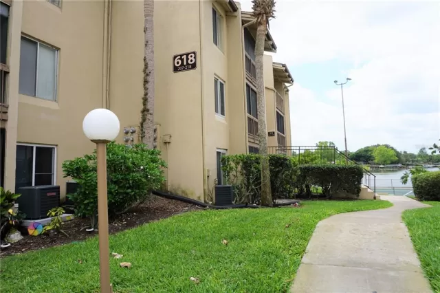 MLS: O6025712 Condo For Sale