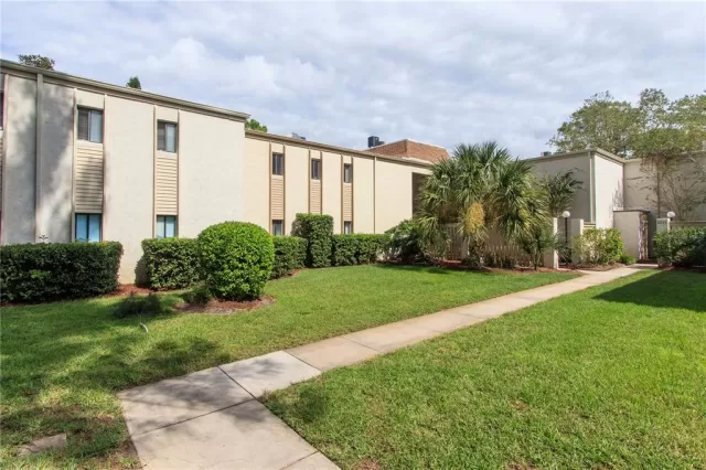 MLS: O6026081 Condo For Sale