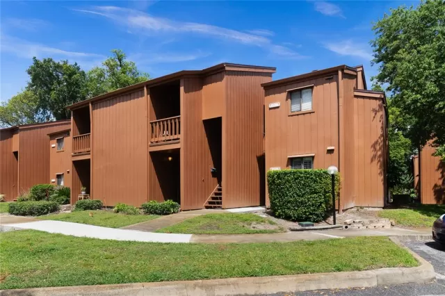 MLS: O6026122 Condo For Sale