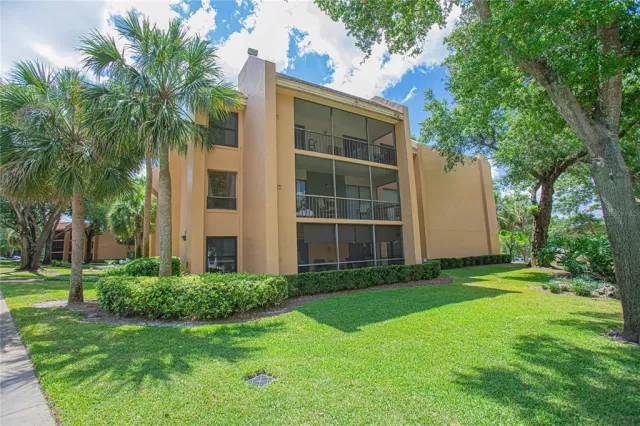 MLS: O6026689 Condo For Sale