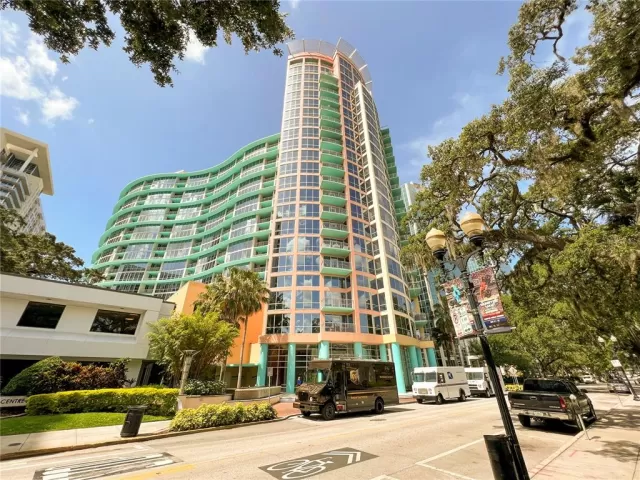 MLS: O6028024 Condo For Sale