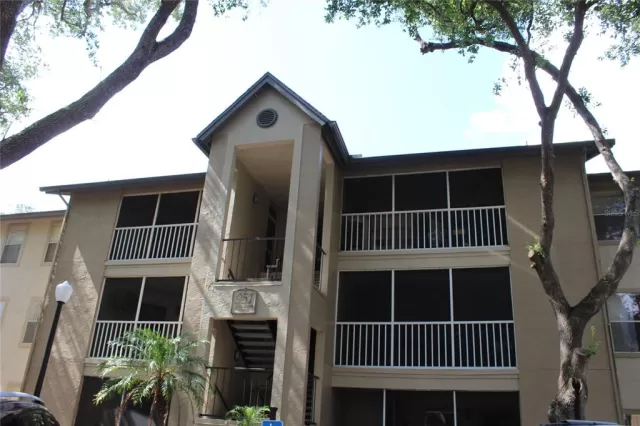 MLS: O6028350 Condo For Sale