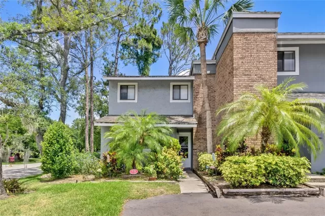 MLS: O6028952 Condo For Sale