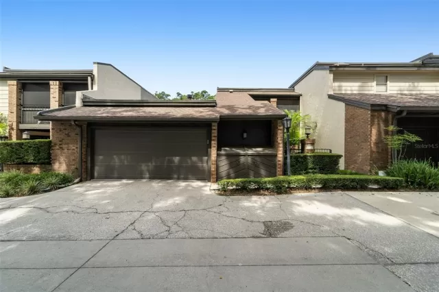 MLS: O6029113 Condo For Sale