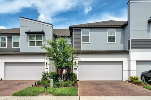 MLS: O6029130 Condo For Sale