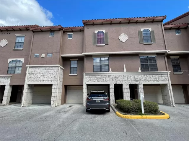 MLS: O6030196 Condo For Sale