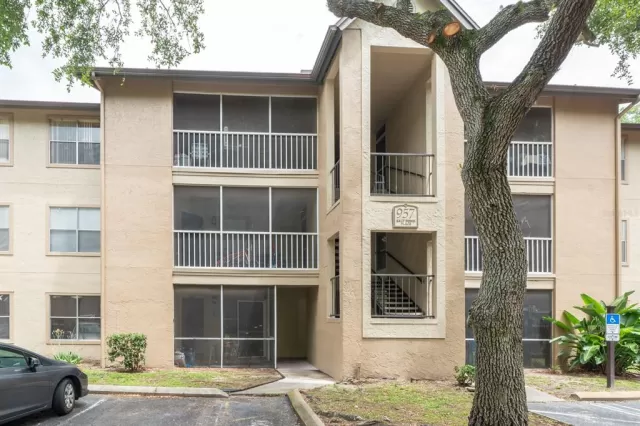 MLS: O6030285 Condo For Sale