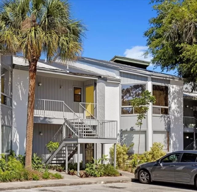 MLS: O6031630 Condo For Sale