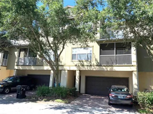 MLS: O6032305 Condo For Sale
