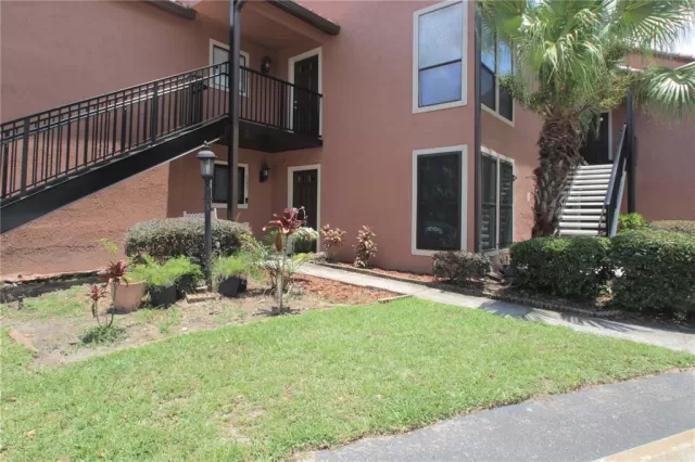 MLS: O6032352 Condo For Sale