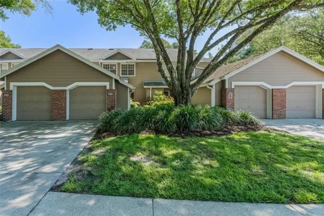 MLS: O6032582 Condo For Sale