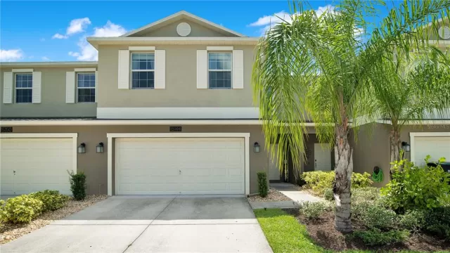 MLS: O6033305 Condo For Sale