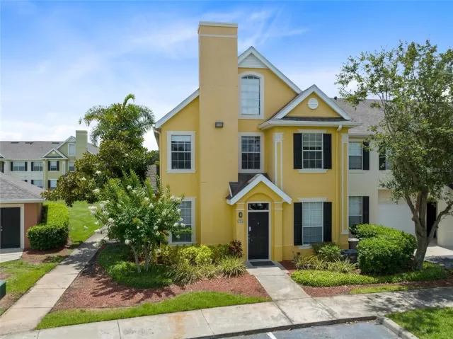 MLS: O6033532 Condo For Sale