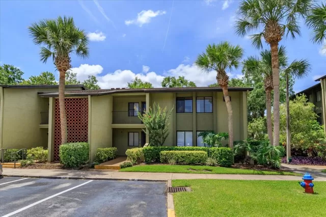 MLS: O6034515 Condo For Sale