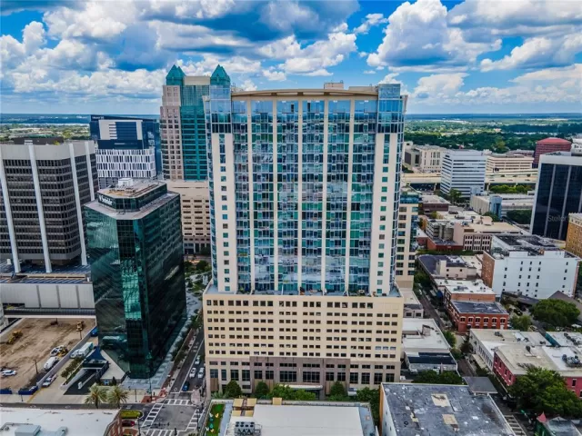 MLS: O6035025 Condo For Sale