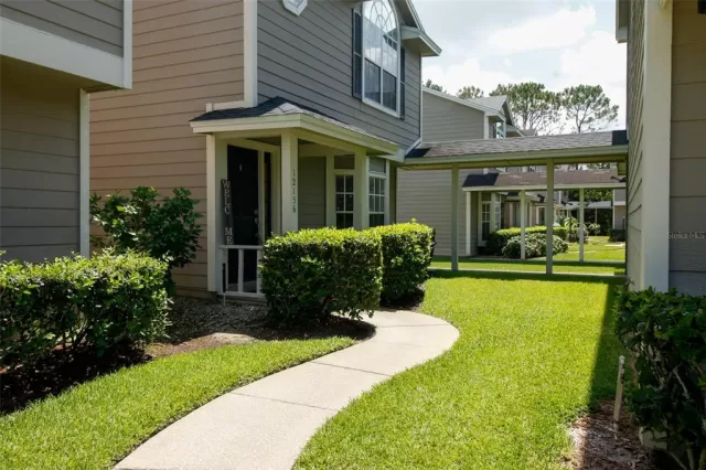 MLS: O6035140 Condo For Sale