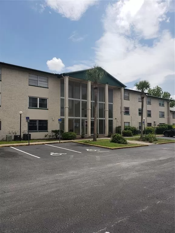 MLS: O6035329 Condo For Sale