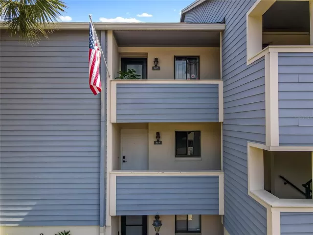 MLS: O6035539 Condo For Sale