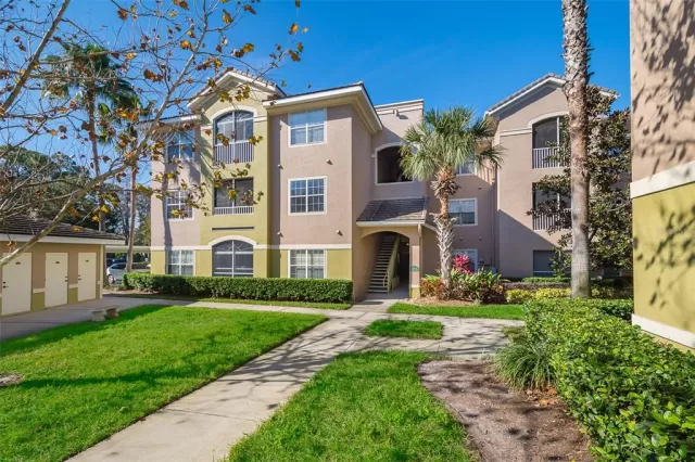MLS: O6035936 Condo For Sale