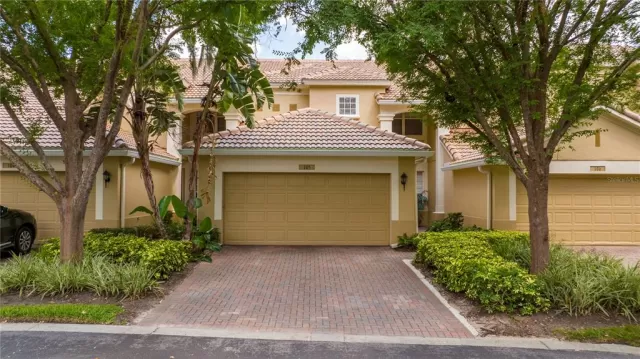 MLS: O6036855 Condo For Sale