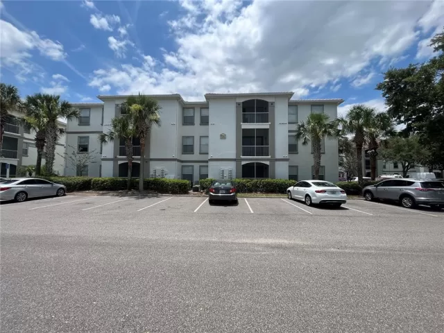 MLS: O6037294 Condo For Sale