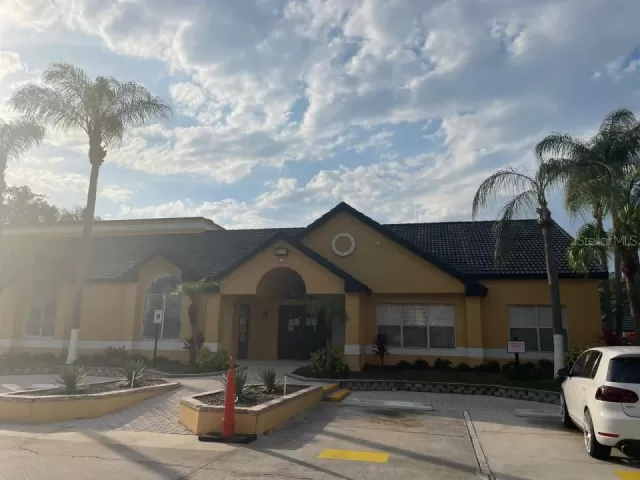 MLS: O6037650 Condo For Sale