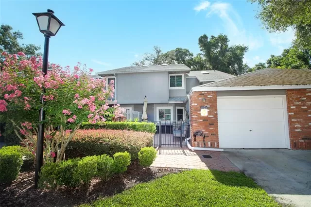 MLS: O6037669 Condo For Sale