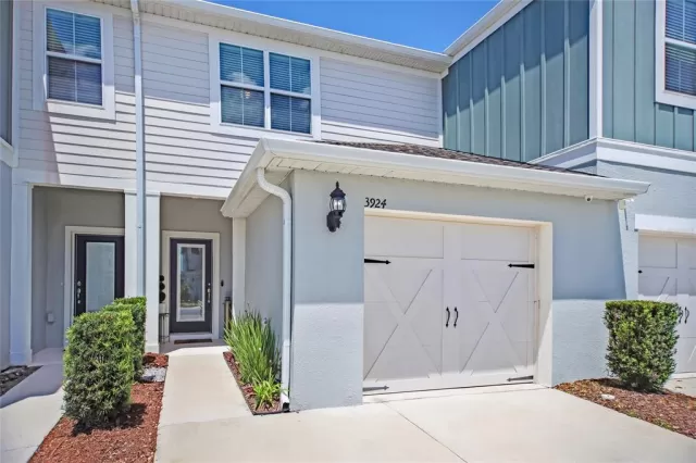 MLS: O6037793 Condo For Sale