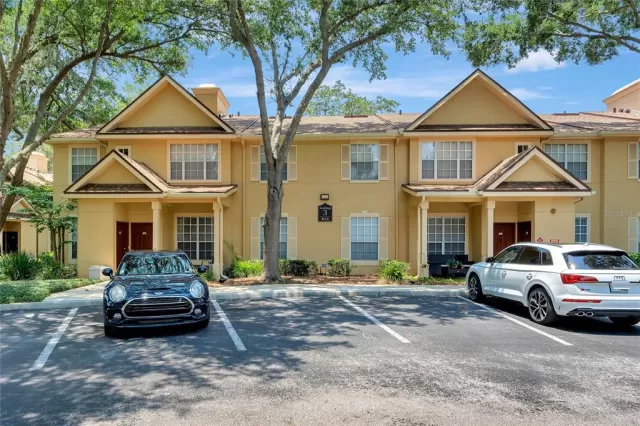 MLS: O6037975 Condo For Sale