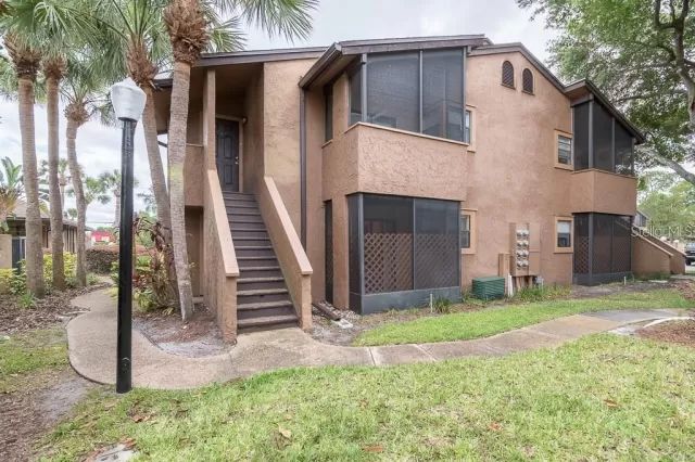 MLS: O6038373 Condo For Sale