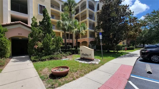 MLS: O6038783 Condo For Sale