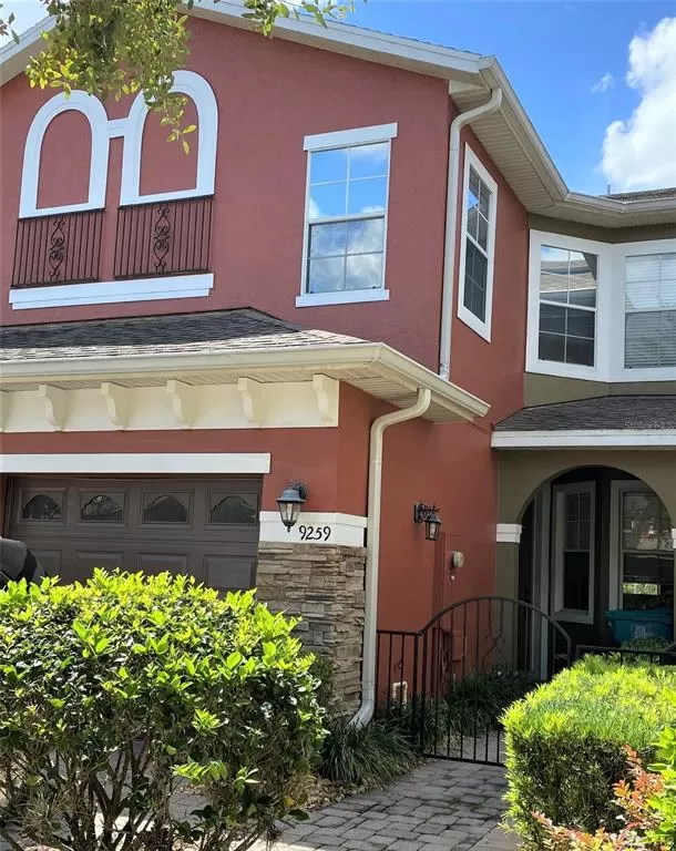 MLS: O6039054 Condo For Sale