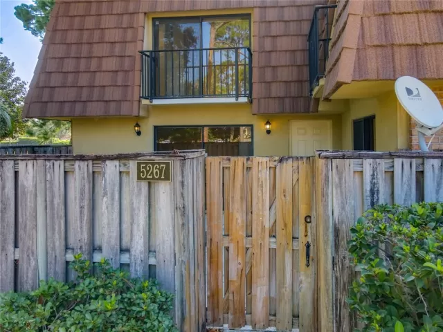 MLS: O6039623 Condo For Sale