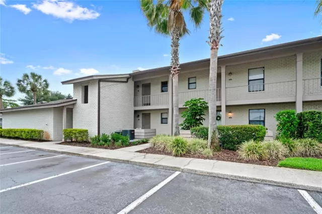 MLS: O6039899 Condo For Sale