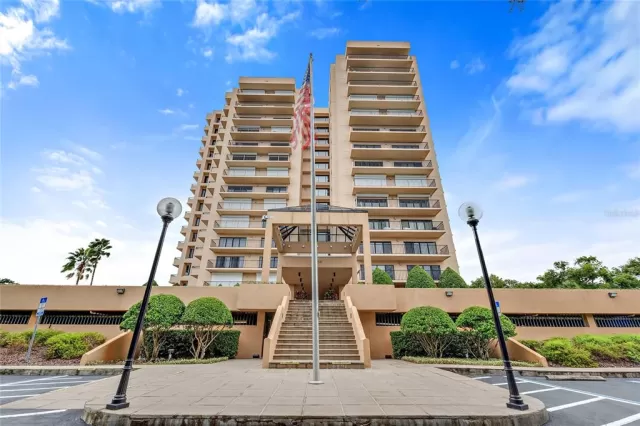 MLS: O6040168 Condo For Sale