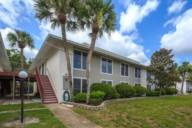 MLS: O6041533 Condo For Sale