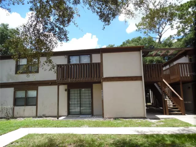 MLS: O6041627 Condo For Sale