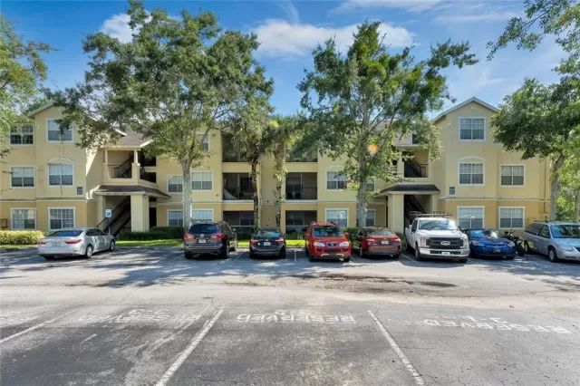 MLS: O6042897 Condo For Sale