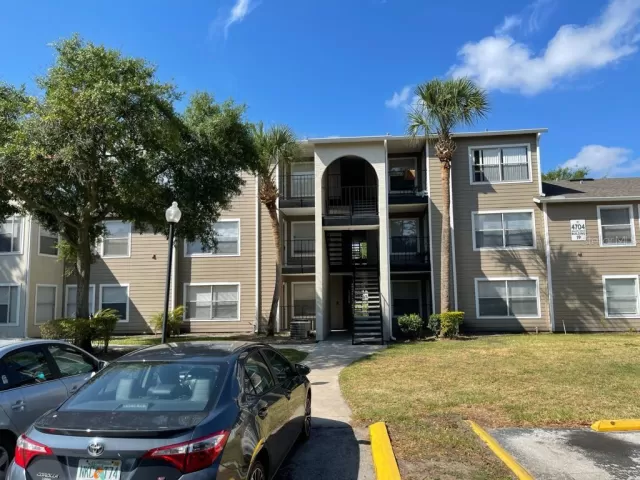 MLS: O6043005 Condo For Sale