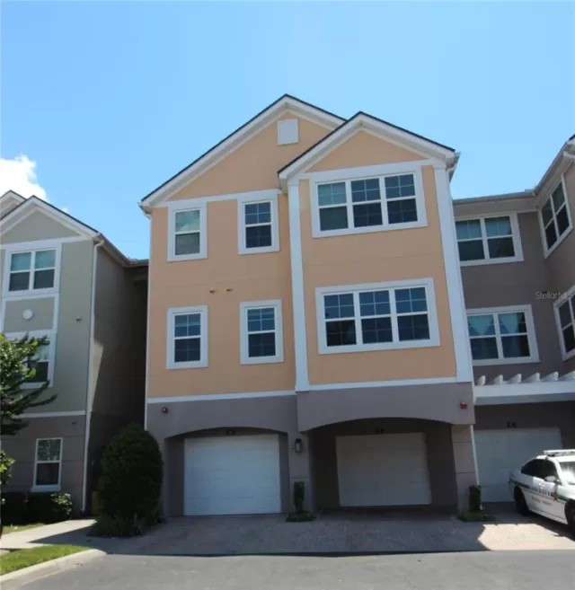 MLS: O6043095 Condo For Sale