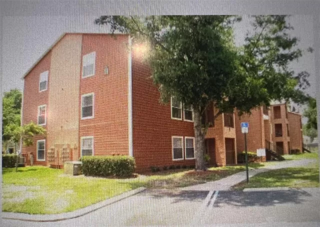 MLS: O6043315 Condo For Sale