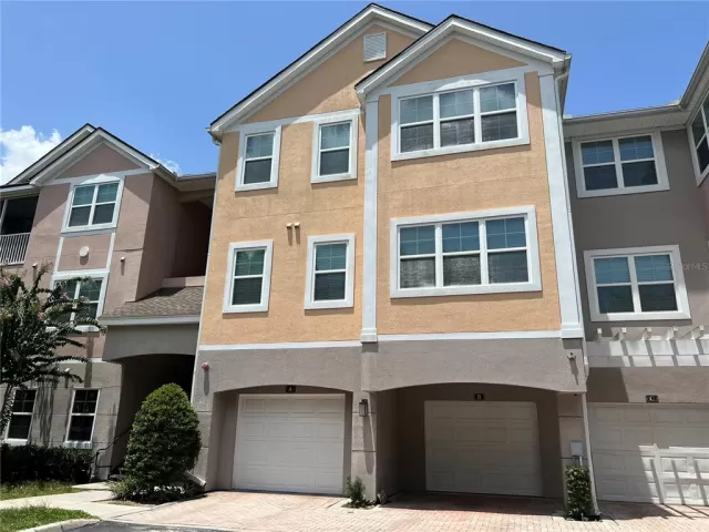 MLS: O6044134 Condo For Sale