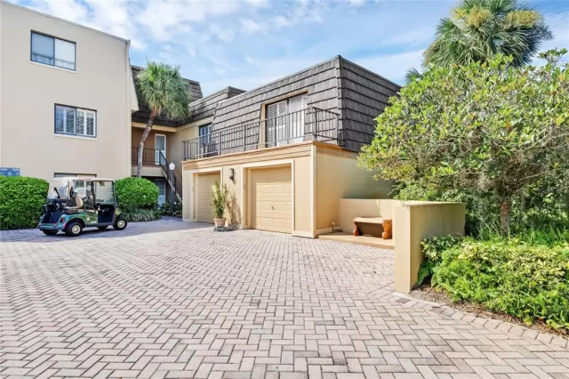 MLS: O6044399 Condo For Sale