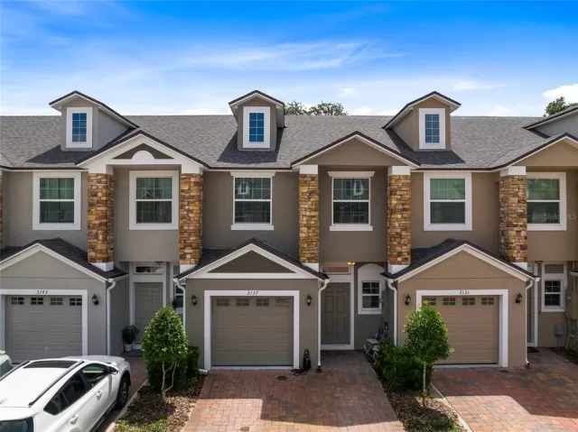 MLS: O6044468 Condo For Sale