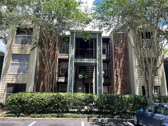 MLS: O6044492 Condo For Sale