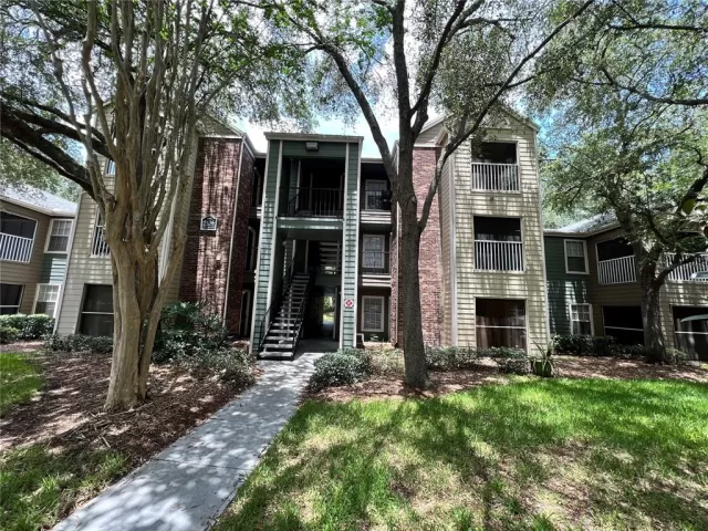 MLS: O6044579 Condo For Sale