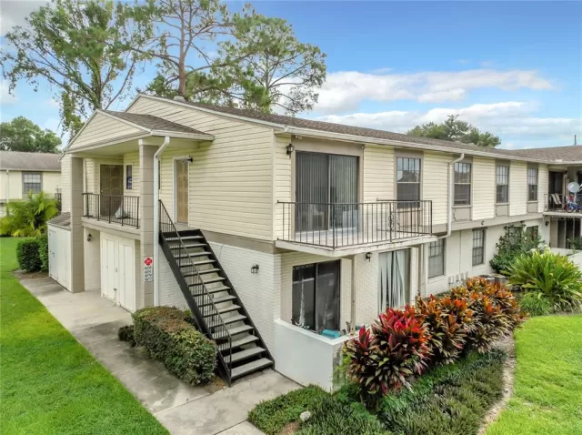 MLS: O6044719 Condo For Sale