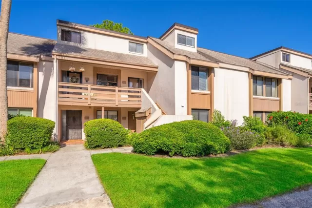 MLS: O6044934 Condo For Sale