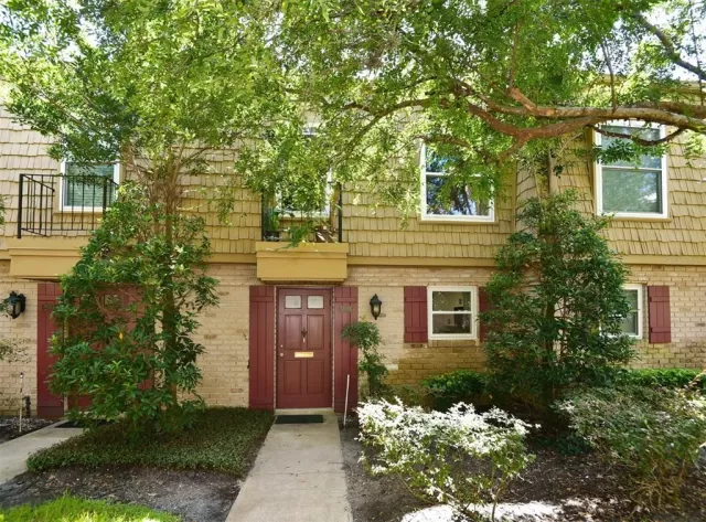 MLS: O6044965 Condo For Sale